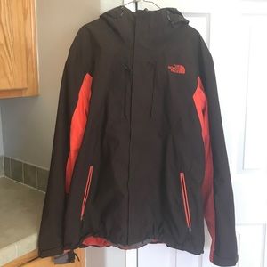 Men’s 2 in 1 North Face Coat.